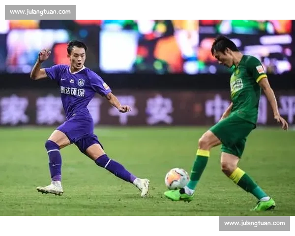 山东鲁能迎战天津泰达焦点对决赛场风云再起谁主沉浮今夜中超强强碰撞 山东鲁能迎战天津泰达焦点对决赛场风云再起谁主沉浮今夜中超强强碰撞
